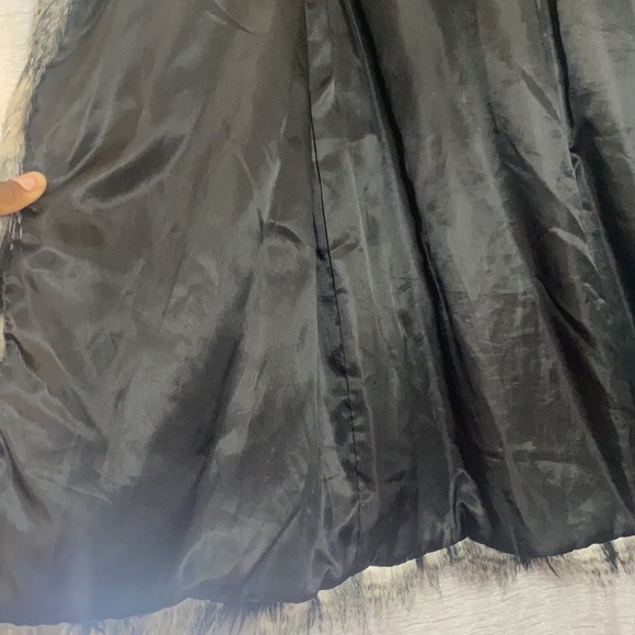 Light weight fur coat - Picture 5 of 8